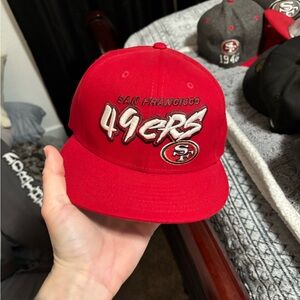 New era snap back red 49ers